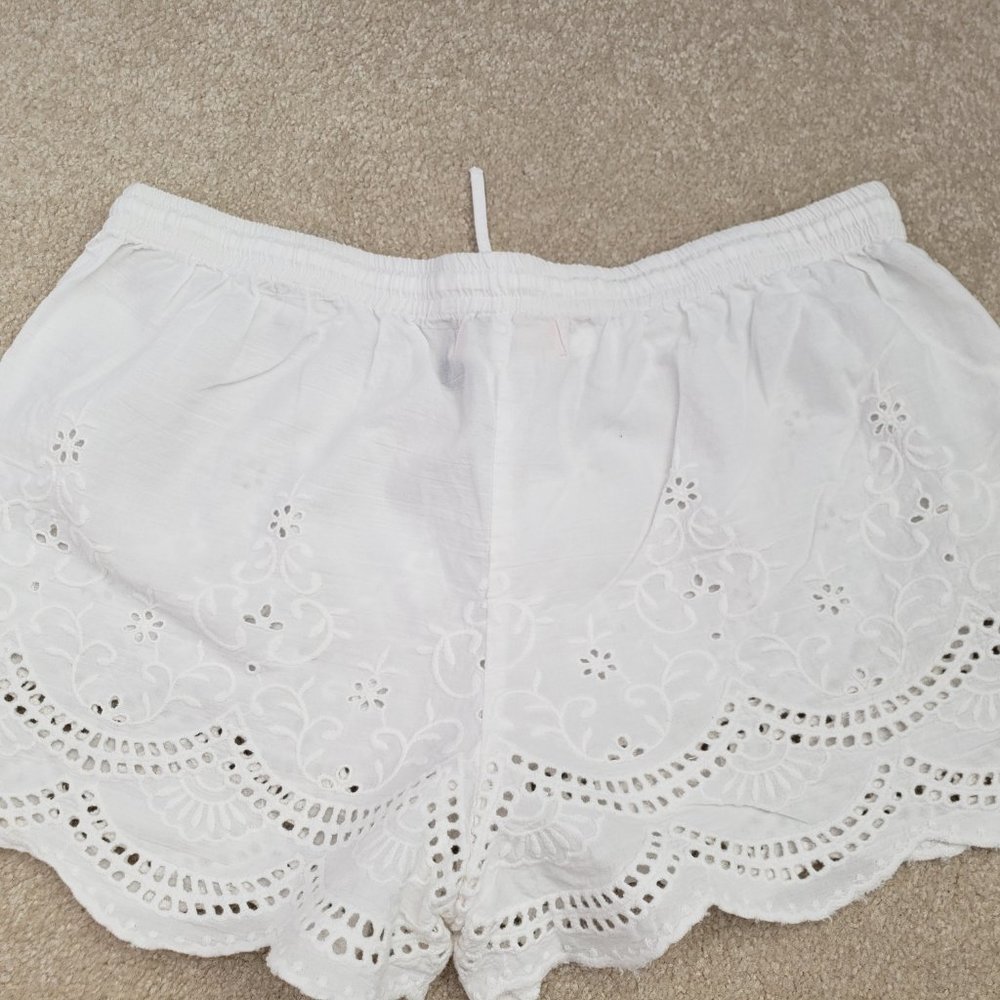 White Eyelet Drawstring Women's Shorts - Picture 3 of 8